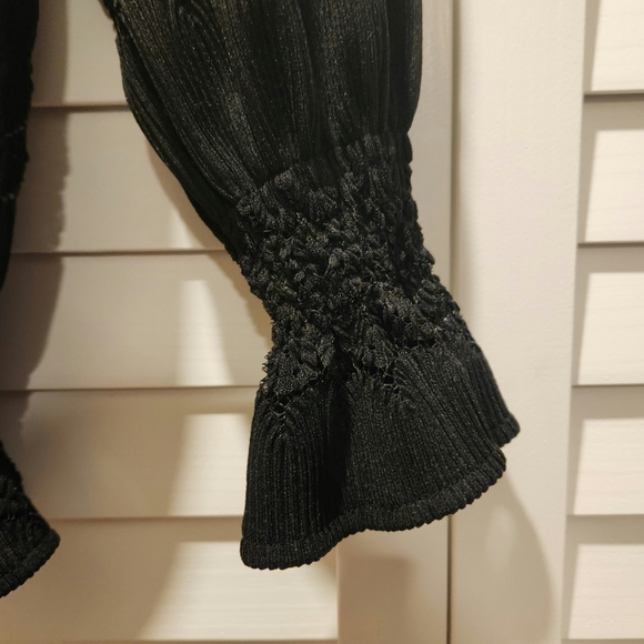 Black lace top - Picture 3 of 3